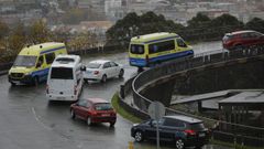 Imagen de archivo de ambulancias en el entorno del Chuac