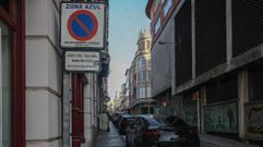 Se�al de zona azul que permanece en varios puntos de Ferrol, pese a que esta regulaci�n no est� en vigor desde hace m�s de 15 a�os.
