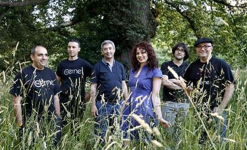 Los integrantes de The Cerne, Fran M�ndez, Joaqu�n Su�rez, Manuel Varela, Bel�n Rey, Roberto Pose y Guillermo Mato.