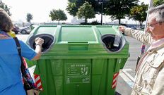 Cada coru��s recicla al a�o una media de 13 kilos de vidrio.