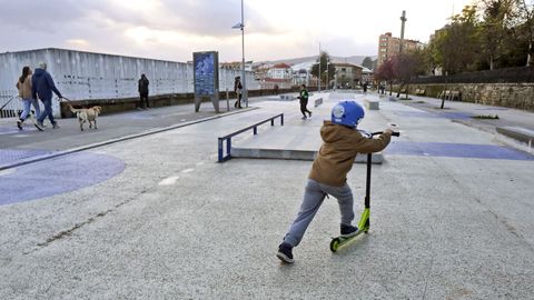 Skate-park en el tramo peatonalizado de Reina Victoria
