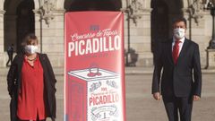 La exgerente de turismo, Lanzada Calatayud, y el concejal Juan Ignacio Borrego. El gobierno local confirm� ayer a Calatayud que no seguir� en el puesto. Ella desvincula al edil de esa decisi�n.