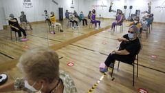 Clase de gimnasia doce