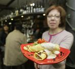 Ricas tapas tambi�n que ofrece O Recuncho, en el casco hist�rico.