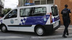 Reparan el sem�foro de la ronda de Outeiro arrancado por un coche