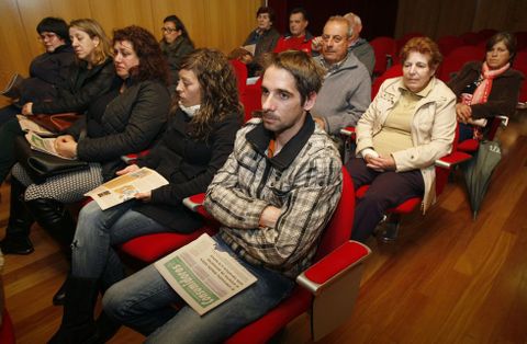 El taller se est� impartiendo en distintos puntos de Galicia, y ayer lleg� al auditorio de Cordeiro. 