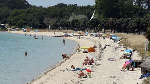 Imagen del pasado fin de semana de una playa de A Illa