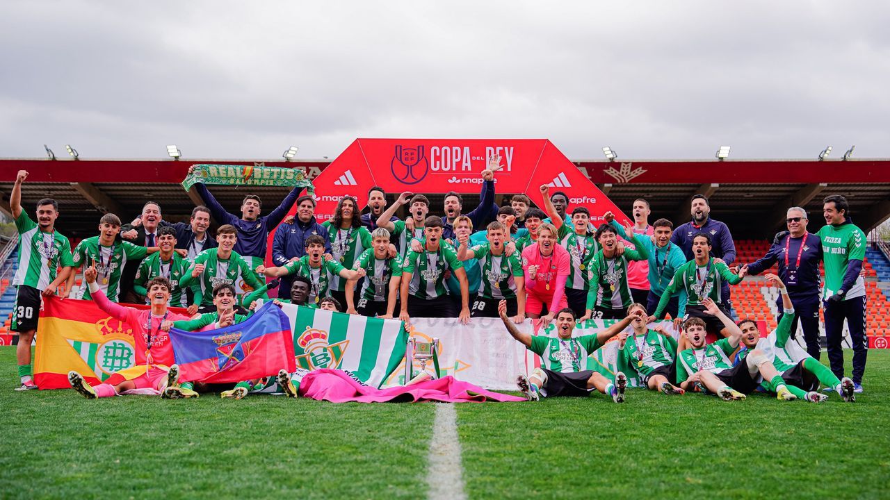 El Betis conquista la Copa del Rey juvenil en Lugo goleando al ...