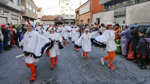 Gran desfile en Xinzo de Limia en el d�a grande del entroido