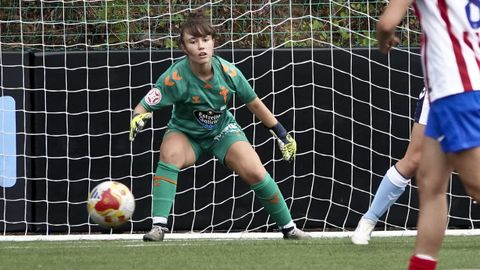 Naiara Martinez, en un partido de esta temporada en A Madroa.