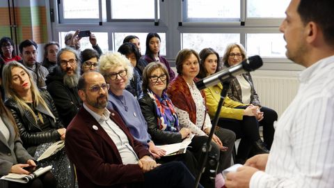 La Real Academia Galega celebr� el homenaje en el colegio vigu�s