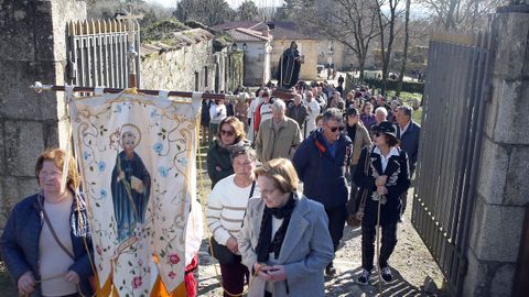 Celebracin de San Mauro con misa y procesin, y despus degustacin de callos y empanada