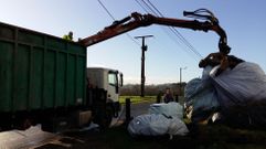 Una imagen de archivo de recogida de pl�sticos agr�colas 