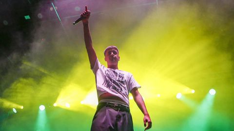 9Louro�durante un concierto en las�fiestas de San Bartolomeu de Noia