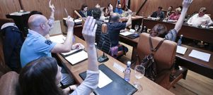 Los primeros plenos del nuevo mandato fueron muy tensos, con una oposici�n mayoritaria ante un gobierno en minor�a. 