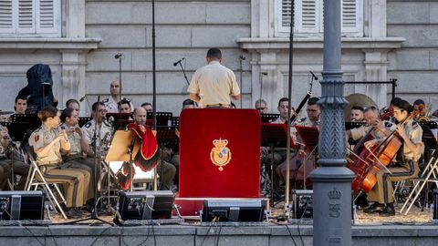 La banda de msica de la Guardia Real en acto delante de la fachada de la Puerta del Prncipe de Palacio Real por los actos de conmemoracin de la proclamacin de Felipe VI