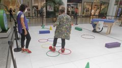Afal Ferrolterra organiz� el circuito �Ponte na s�a pel en el centro comercial Ode�n de Nar�n