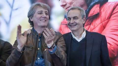 Carlos Mart�nez junto al expresidente del Gobierno, Jos� Luis Rodr�guez Zapatero.