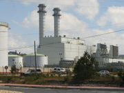 El ciclo combinado tiene 800 megavatios de potencia . 