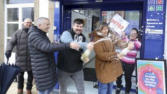 Primer premio de la loter�a del ni�o en As Pontes