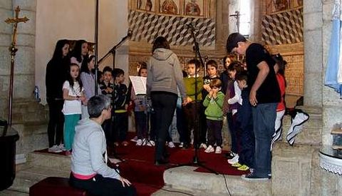 La grabaci�n del disco tuvo lugar en la capilla de Santa Mar�a de Melide, que hizo de estudio.