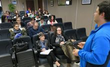 En Monforte se dio a conocer el plan juvenil Incubadora de Proxectos. 