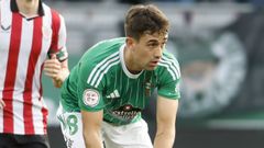 Ander Gorostidi vio su cuarta amarilla frente al Bilbao Athletic. 