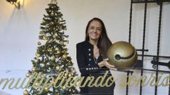 No puedo contribuir a que los nios mejoren ms rpido, porque no puedo hacer milagros, pero s para que las familias lleven mejor la enfermedad de sus hijos, dice Charo Barca, quien espera reunir un ao ms en el pazo de San Lourenzo a unas 500 personas en la gala anual de la Fundacin Andrea, que cuenta tambin con una fila cero para quien no pueda ir presencialmente.