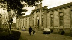 Antiguo hospital provincial, que se transform� en edificio universitario