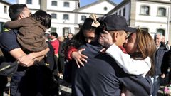 En la imagen, de archivo, recibimiento a la dotaci�n de la F-101 tras una misi�n internacional. 