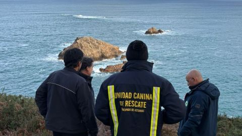 Im�genes de la b�squeda del pescador desaparecido en Coa�a