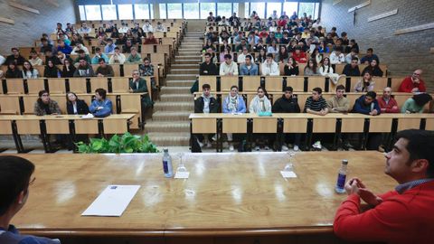 La charla de Efrén Álvarez fue en la Facultade de Dirección de Empresas