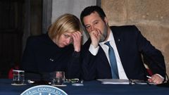 Imagen de archivo de Meloni y Salvini durante el consejo de ministros del pasado jueves