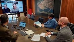 El concejal de Desenvolvemento Sostible de Pontevedra, Iv�n Puentes (PSOE), en una reuni�n telem�tica con socios del proyecto Green Gap