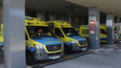 Imagen de archivo de ambulancias en el Chuac