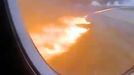 Momentos de p�nico desde dentro del avi�n incendiado en Mosc�