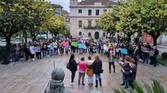 Concentraci�n en O Carballi�o en apoyo a la ni�a agredida 