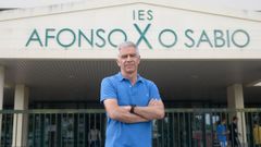 José Antonio Martínez, é profesor de Historia do instituto da Barcala