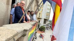 Eladio Santos, junto a trabajadores de la Subdelegaci�n del Gobierno