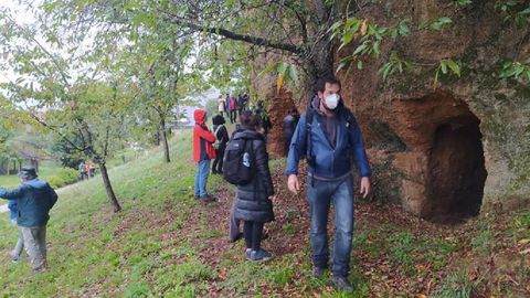 Una reciente visita guiada a las minas romanas de Margaride -en Quiroga- dentro de las actividades del Outono Xeolxico del geoparque Montaas do Courel, en las que particip Luis Lpez