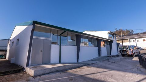 Exterior del centro de transformaci�n, en el recinto ferial de Moeche