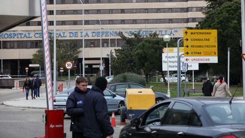 Puerta de acceso al recinto del Hospital G�mez Ulla de Madrid