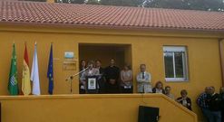 La conselleira inaugur� el edificio en compa��a de alcalde y el director xeral de Desenvolvemento Rural. 