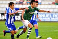 El jugador de Cangas destaca por su fortaleza f�sica aunque tambi�n tiene una buena t�cnica. 