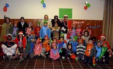 Chavales de Lal�n que participan en el Campamento de Nadal, que acaba esta semana.