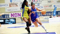 Moira Joiner en una acci�n de la victoria de las ferrolanas.