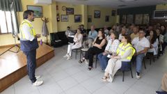 El conselleiro de Presidencia, Diego Calvo, habl� ayer en Camari�as sobre �po�er en valor o territorio�.