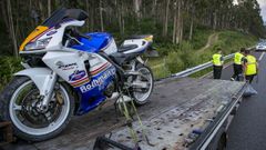 Accidente de moto en la autov�a de Barbanza a la altura de Rianxo