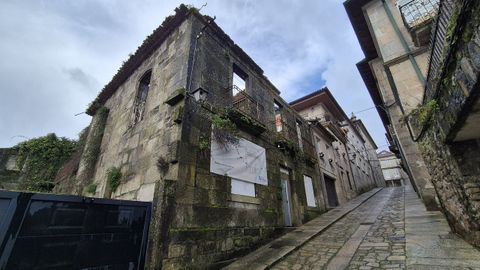 El inmueble que albergar� tres pisos rehabilitados para menores de 36 a�os est� pen pleno casco hist�rico de Tui