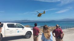 Una turista italiana de 26 a�os fue evacuada de urgencia en el helic�ptero del 061 tras sufrir una reacci�n al�rgica grave en las islas C�es